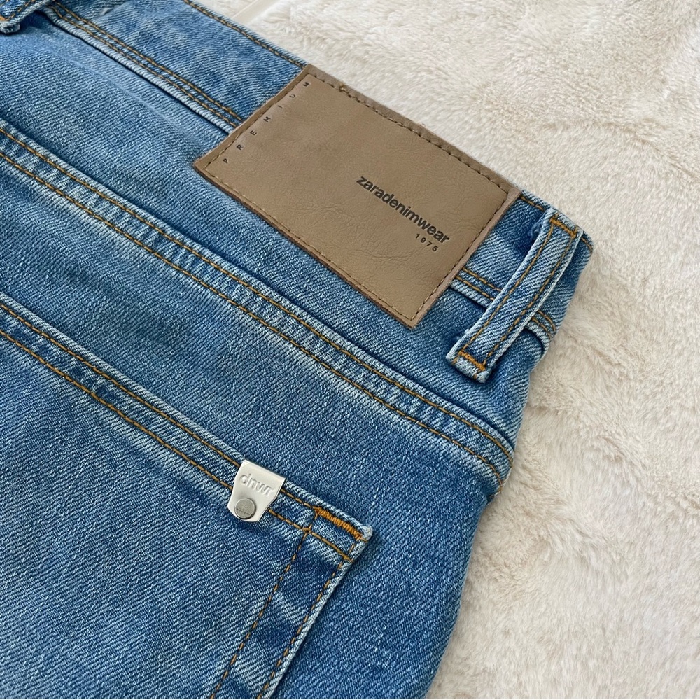 Zara Men’s Jeans (light wash) (Men’s Size W32) - Picture 12 of 13